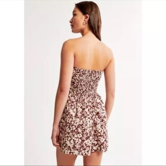 Abercrombie & Fitch Petite Emerson Brown Floral Strapless Mini Romper (SP) - Picture 9 of 9